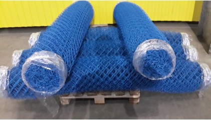 сетку рабицу стальную с полимерным покрытием (ПВХ) 10x10 1,5 мм купить в Саратове