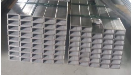 трубу нержавеющую профильную Б/Ш прямоугольную 100x40 5 мм AISI 201 купить в Саратове