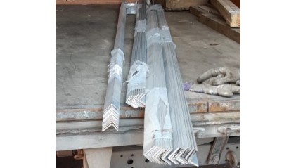 уголок алюминиевый равнополочный 10x10х1 мм Д16 купить в Саратове