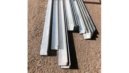 уголок стальной оцинкованный равнополочный 80x80x7 мм Ст3сп купить в Саратове