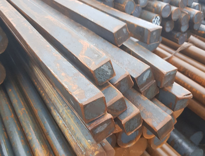 Квадрат стальной