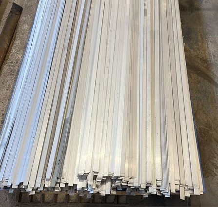 Полоса нержавеющая полированная 40x4 мм 12Х18Н10Т ГОСТ 103-2006 фото