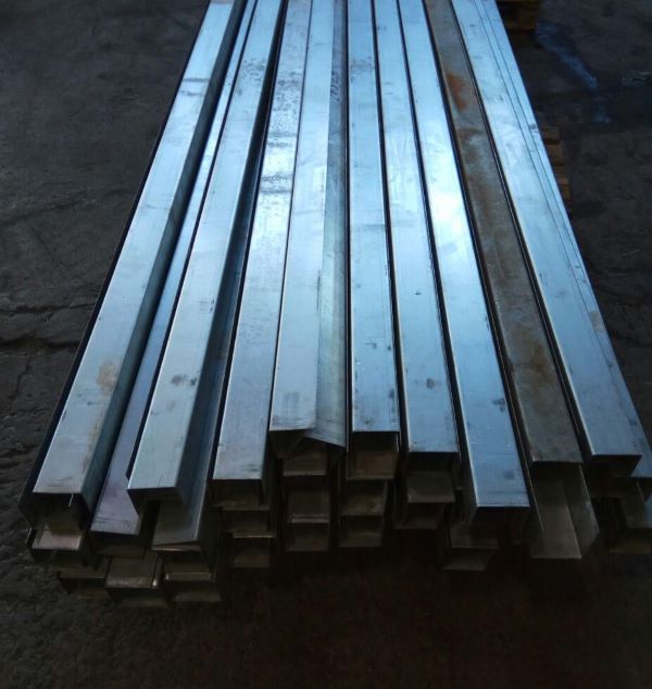 Швеллер стальной